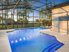 Luxurious & Modern 5 Bed Villa with Stunning Private Pool, Close to Disney