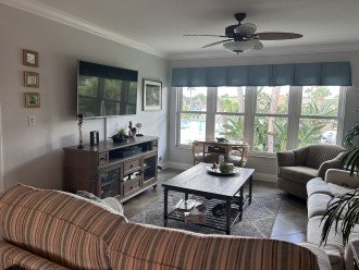 Stunning 2BR/2BA Condo in Naples, Florida with Pool Biew, Remodeled & Fully Fur. #7