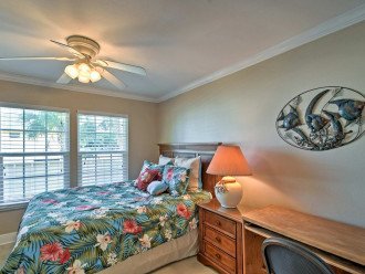 Perfect for couples, this room boasts a queen bed.
