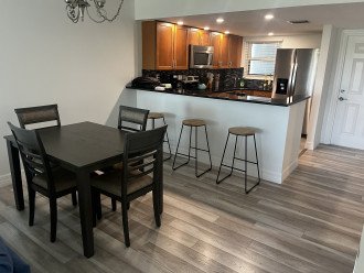 Furnished & updated 2 bed/2 bath condo! - Seasonal and Annual leases available! #12