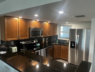 Furnished & updated 2 bed/2 bath condo! - Seasonal and Annual leases available! #8