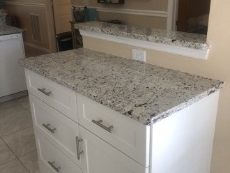 New Kitchen Cabinet Granite Top - April 2024