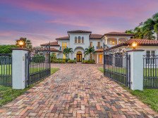 Waterfront Luxury Villa | Heated Pool with Afternoon Sun | Coral Key