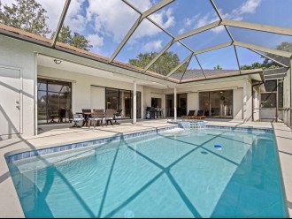 Beautiful Heated Pool with Hot Tub, large open concept house close to beaches. #2
