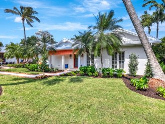 Olde Naples - HOME ON67 - Family Compound, Pool, Steps to Beach! #20