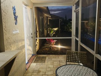 Poolside Paradise: Newly Renovated Units!Just a stroll from Downtown Cape Coral! #19