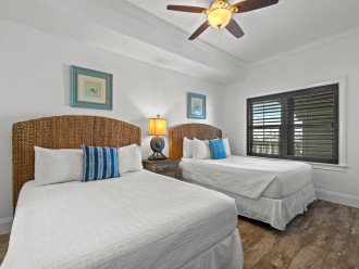 Crystal Coyaba with Private Beach and Heated Pool #25