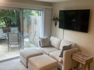 Stylish Coastal Townhome in Jupiter One mile to Beach #29
