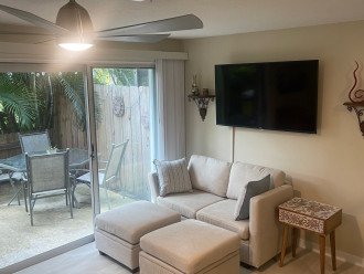 Stylish Coastal Townhome in Jupiter One mile to Beach #35