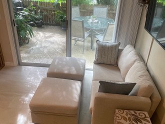 Stylish Coastal Townhome in Jupiter One mile to Beach #45