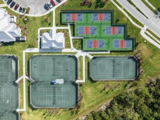 Tennis & Pickle ball courts