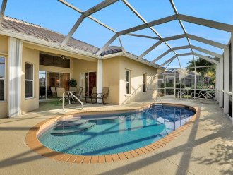 Beautiful Private Home in Lely with Pool #1