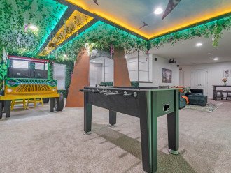 Upstairs Loft Game Room with 2 X boxes in the Jeep, Movie theatre and foosball!