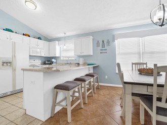 Seashore Breeze - Close to Water Park and Beach! #4