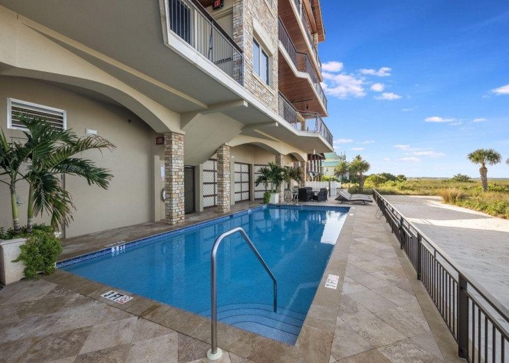 4 bedroom 4.5 bathroom With Pool and Full Gulf Views #1