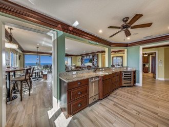 4 bedroom 4.5 bathroom With Pool and Full Gulf Views #15