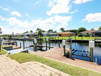 Beaches Are Open! SW Cape Coral Heated Pool Home, Gulf Access Canal, Bikes #22