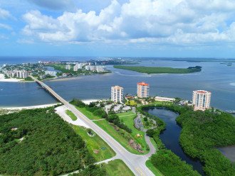 Sweeping 9th Floor Bay & Gulf Views! Gorgeous Waterfront Pool! Free Parking #28