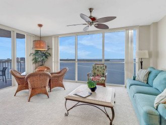 Sweeping 9th Floor Bay & Gulf Views! Gorgeous Waterfront Pool! Free Parking #4