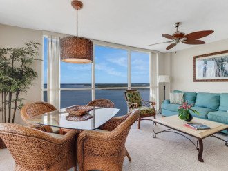 Sweeping 9th Floor Bay & Gulf Views! Gorgeous Waterfront Pool! Free Parking #5