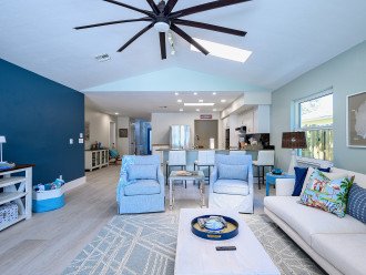 The Blue Crab Cottage - Brand New Pool, Southern Exposure, Walk to Beach! #8