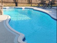 3/3, pool, privacy fence, pet friendly!