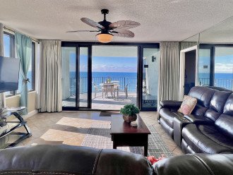 Spacious Floor Plan with AMAZING VIEW!