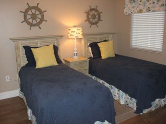 Outstanding 4 bedroom ocean front condo #20