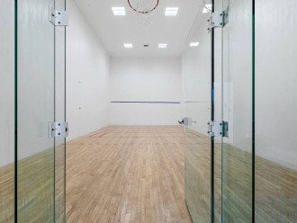 Basketball and racquetball court - you can get the equipment to play from the front desk