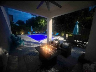 The fun continues during night time, where the fire pit table comes to life with a fan above under this covered area. Get ready for those deep conversations with your loved ones as the night falls.