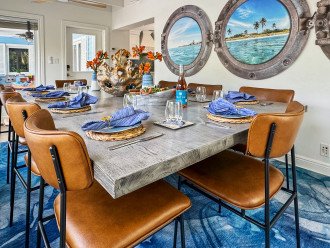 Right around the corner you can dine in style with oceanic ambiance.