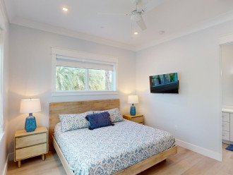 4-Bedroom Oceanfront Home in the Heart of Islamorada #33