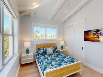 4-Bedroom Oceanfront Home in the Heart of Islamorada #36