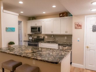 128 First floor completely renovated 2 bed 2 bath with a den! #5
