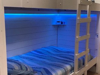 Beach Haven 6 beds 2br+bunk room 3 bath oceanfront #12