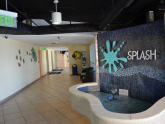 Splash lobby