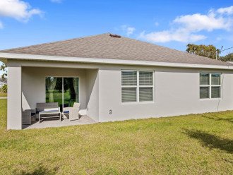 !NEW! vacation house, 4 bedrooms, 5 miles from Cape Coral beach, downtown. #1