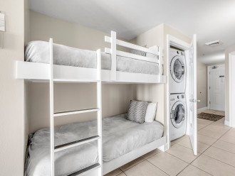 Bunks and notice FULL size washer & dryer