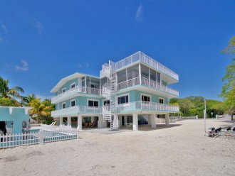 CASA BAHIAMAR IS A GOREOUS 3 LEVEL WATERFRONT POOL HOME WITH VIEW #35