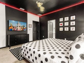 24 Guest BellaVida Resort Home w Theme Rooms #1
