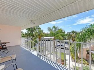 Charming Old Florida Condo Minutes to World Famous Beaches