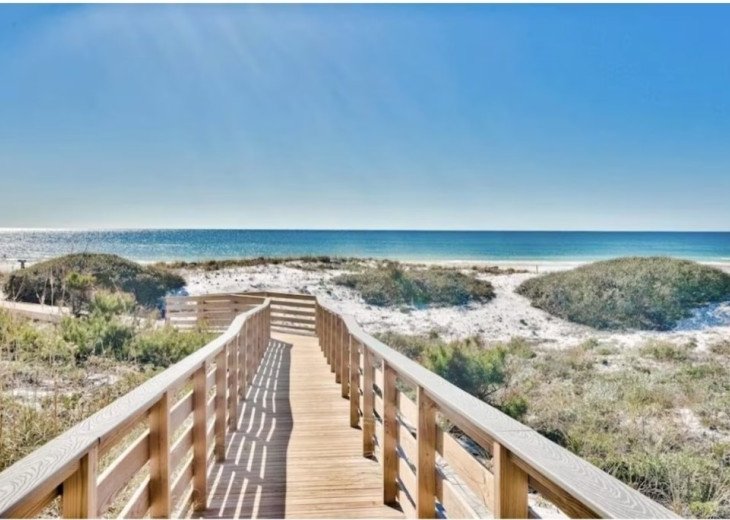Private Beach access on 30A- Flat Boardwalk- NO stairs-