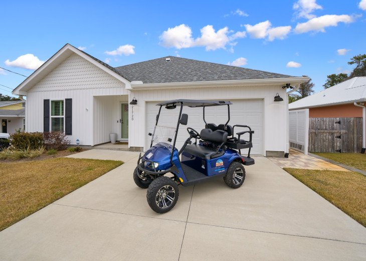 4-Seat Gas Golf Cart (Available 3/1 - 8/1)