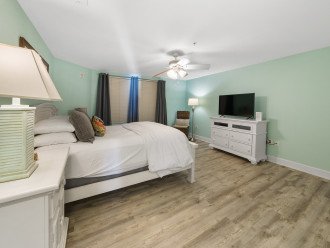 Middle Guest Bedroom