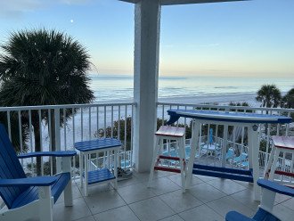Watch the SUNSET AND SUNRISE from this BEACHFRONT condo in Indian Rocks Beach! #2
