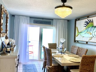 Watch the SUNSET AND SUNRISE from this BEACHFRONT condo in Indian Rocks Beach! #10