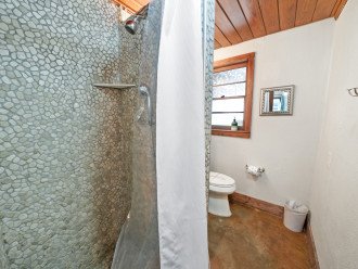 Seashell Bathroom 2