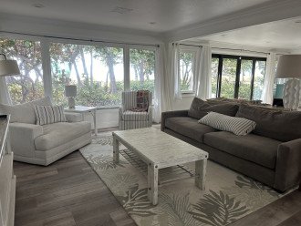 Living room with view to beach