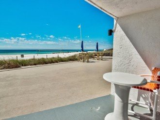 "WALK" right out To Beach/Pets c21