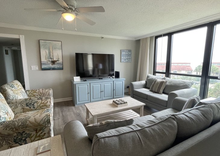 Living Room | Coastal Tides | Enclave 403a |